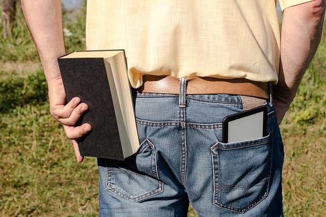 e-book a kniha